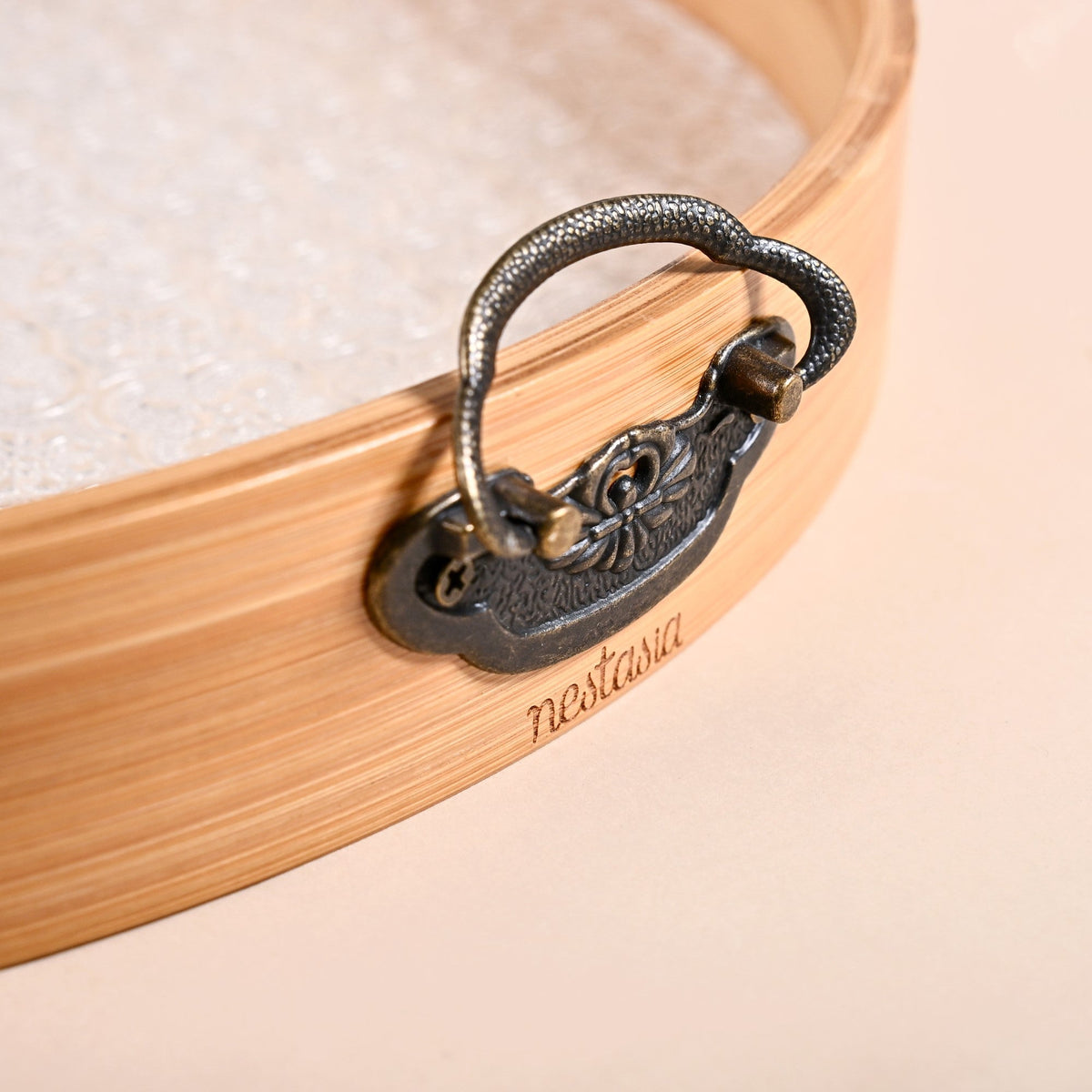 Round Tray With Embossed Acrylic Base And Bamboo Rim Nestasia