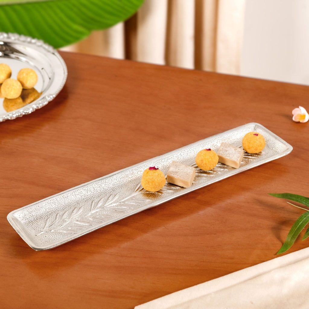 Royalcore Embossed Decorative Long Tray Nestasia