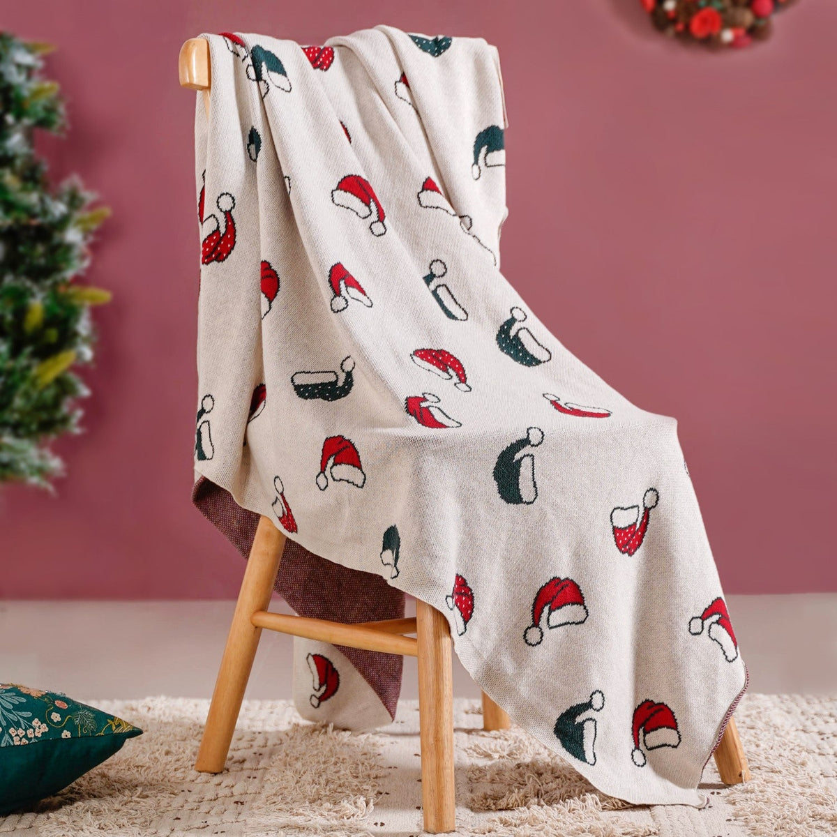 Santa Hat Christmas Sofa Throw Blanket Nestasia