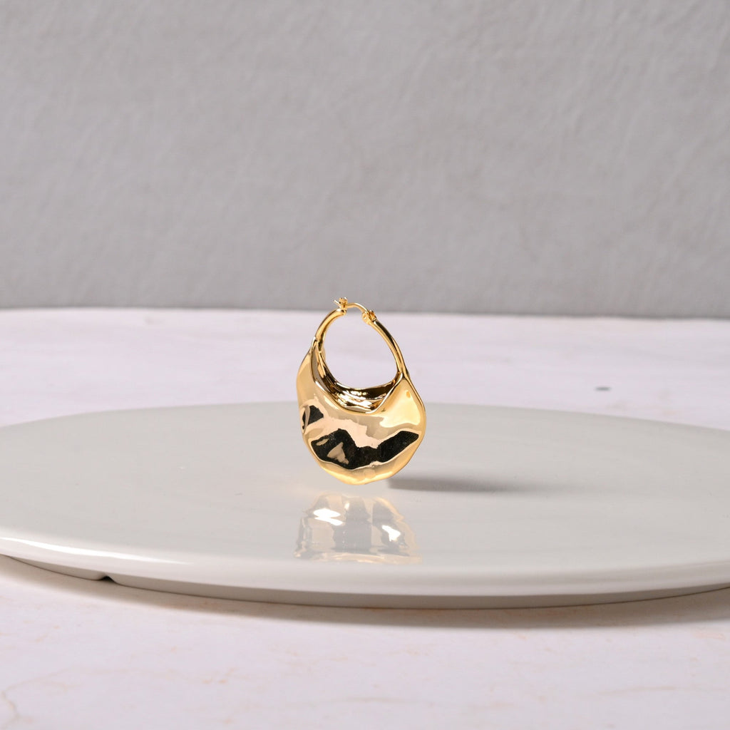 Sculpted Arc Hoop Earrings Gold Nestasia