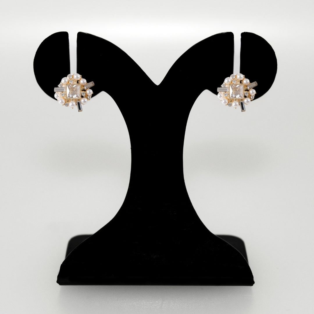 Sculptural Edgy Gold Stud Earrings Nestasia