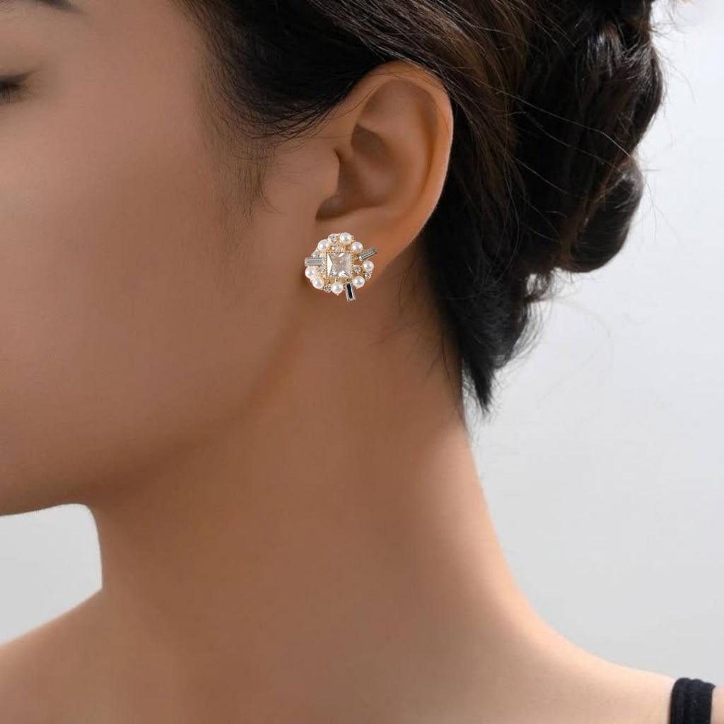 Sculptural Edgy Gold Stud Earrings Nestasia