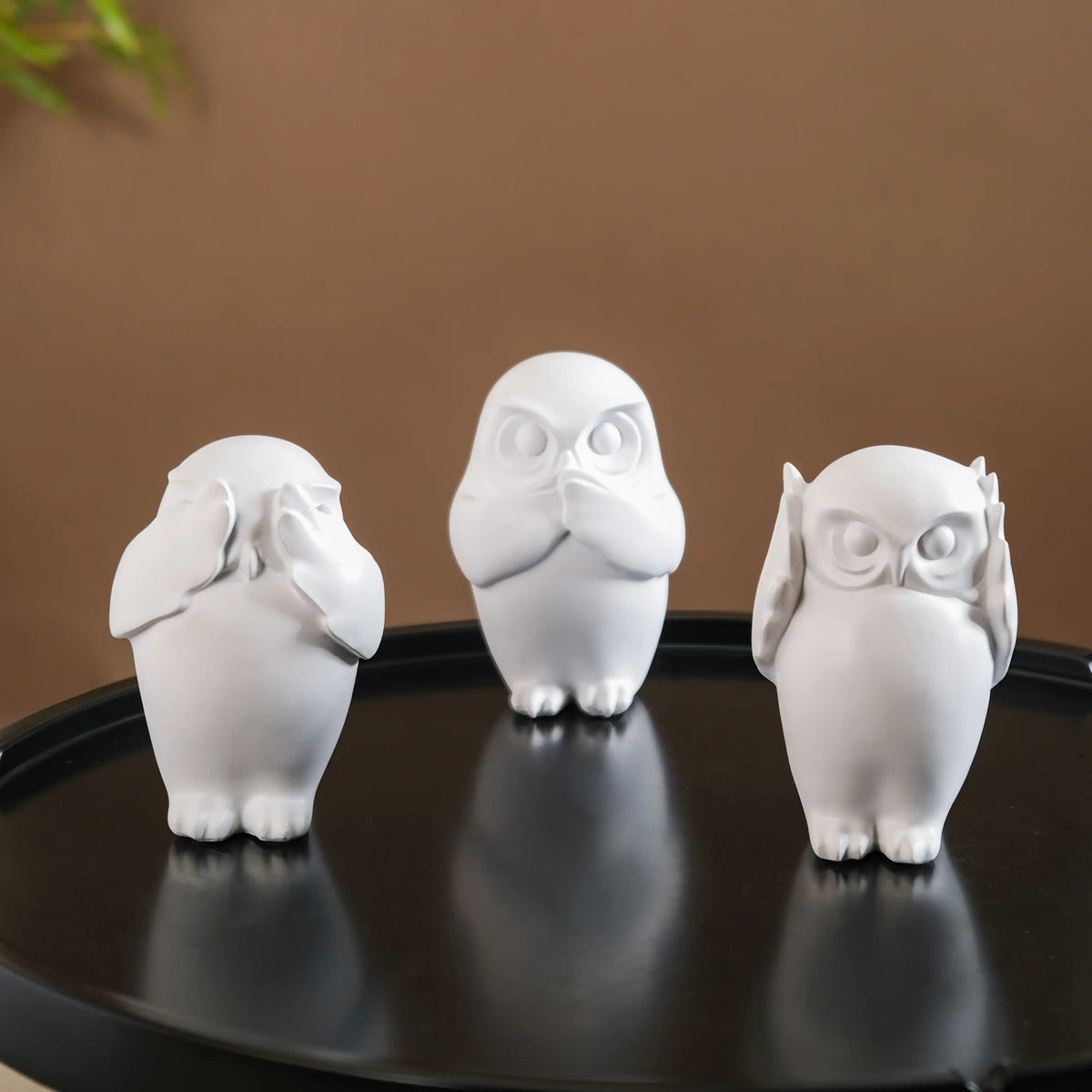Minimalist Wise Owls Showpiece White Set Of 3 Nestasia