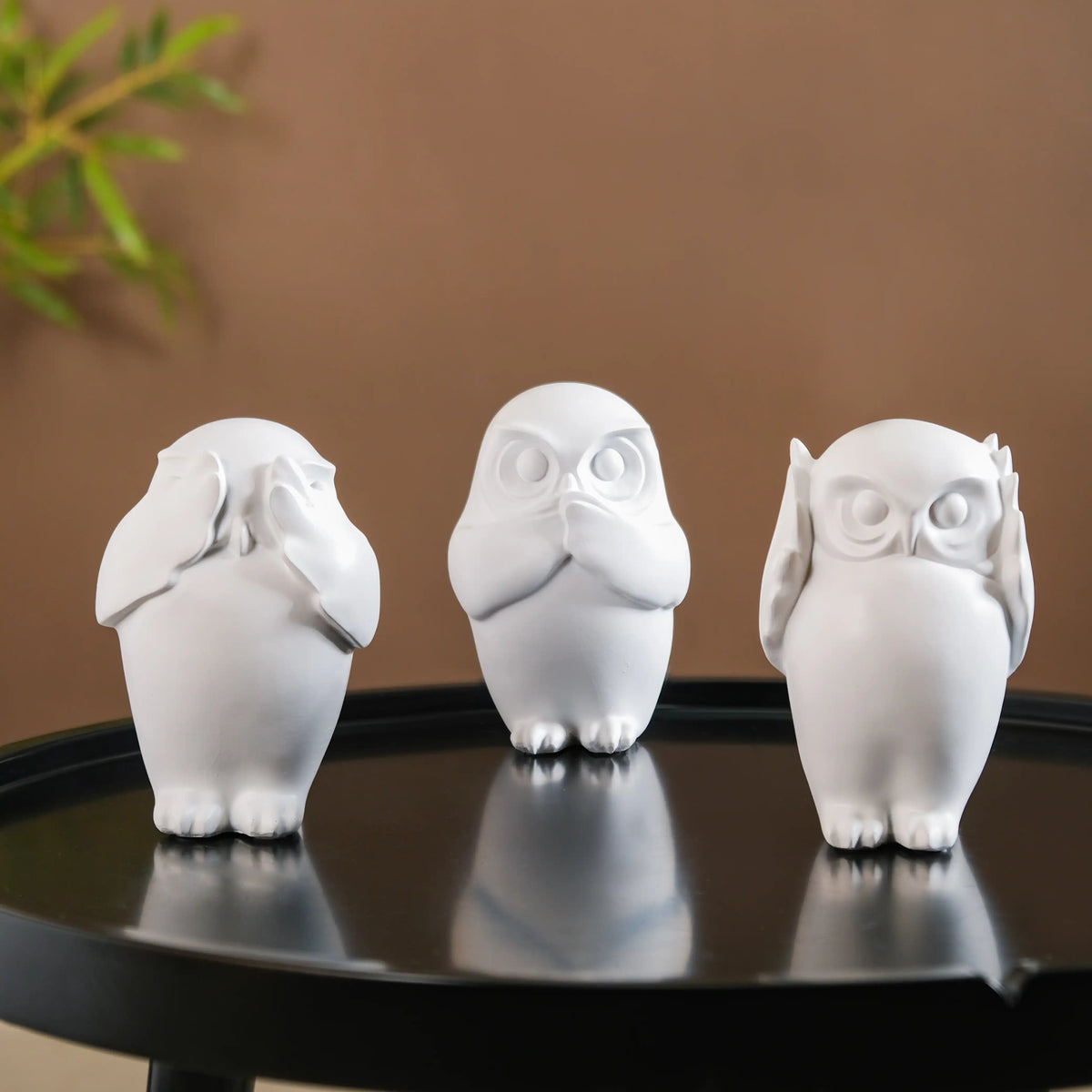 Minimalist Wise Owls Showpiece White Set Of 3 Nestasia