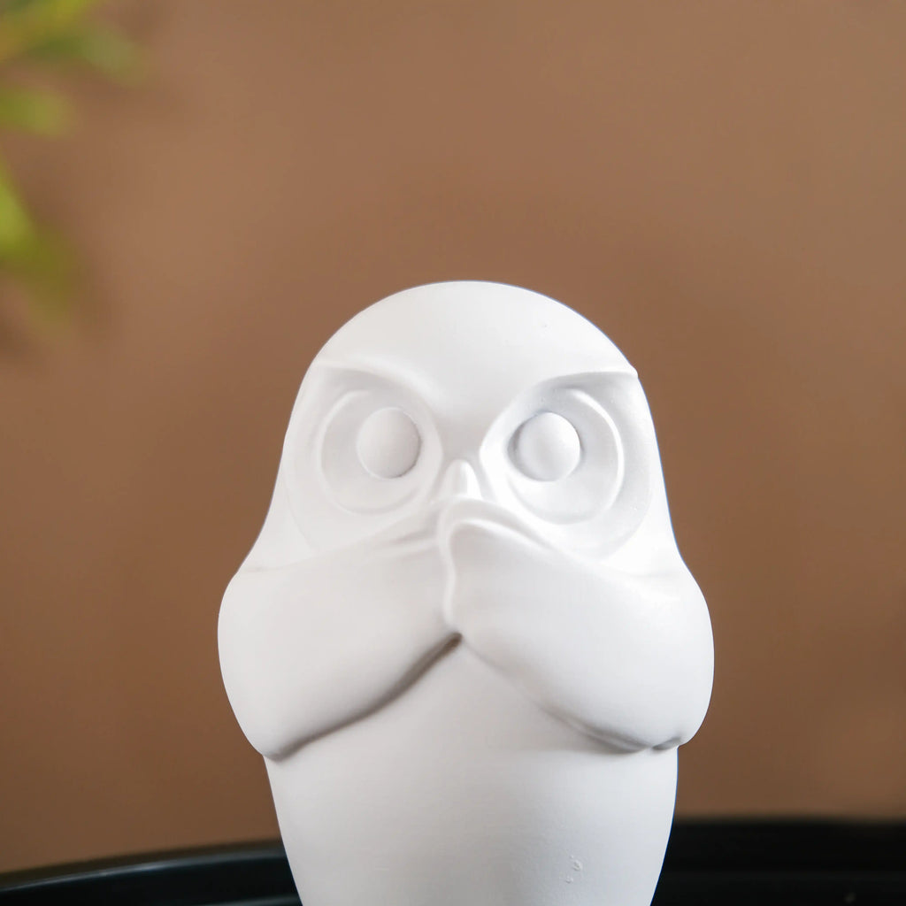 Minimalist Wise Owls Showpiece White Set Of 3 Nestasia