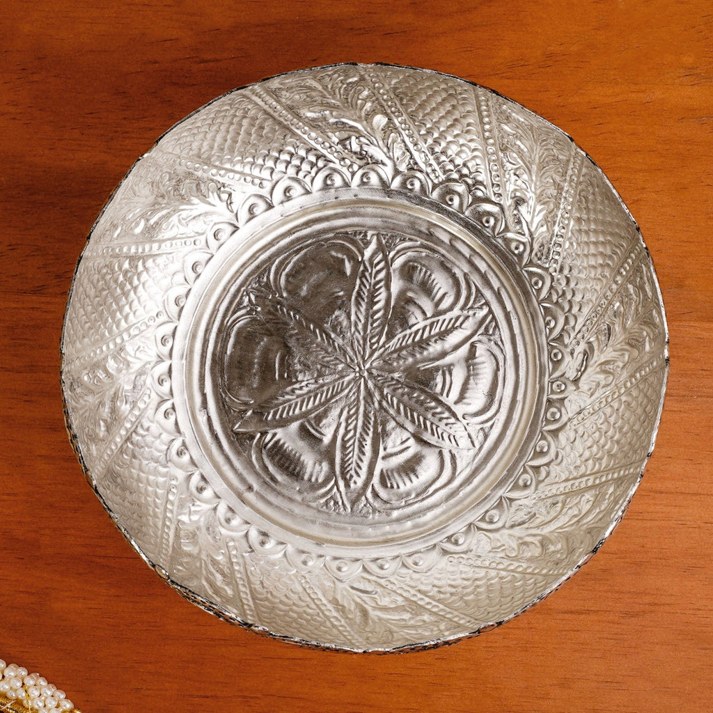 Lustre Brass Urli With Pure Silver Coating 18cm Nestasia