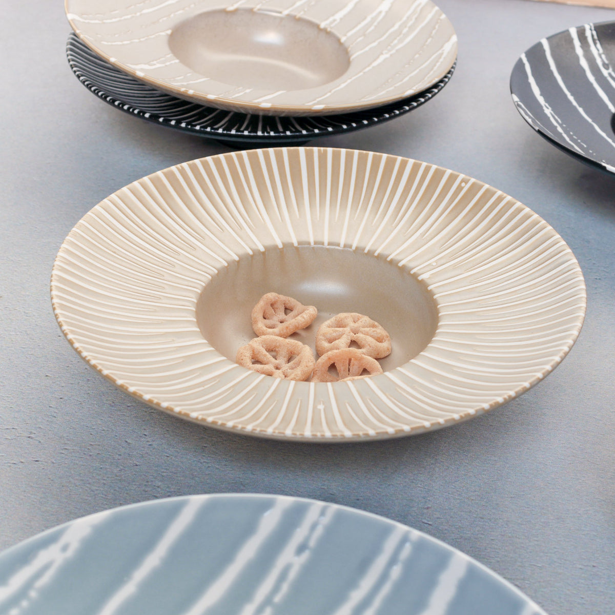 Sleek Pasta Bowl Nestasia