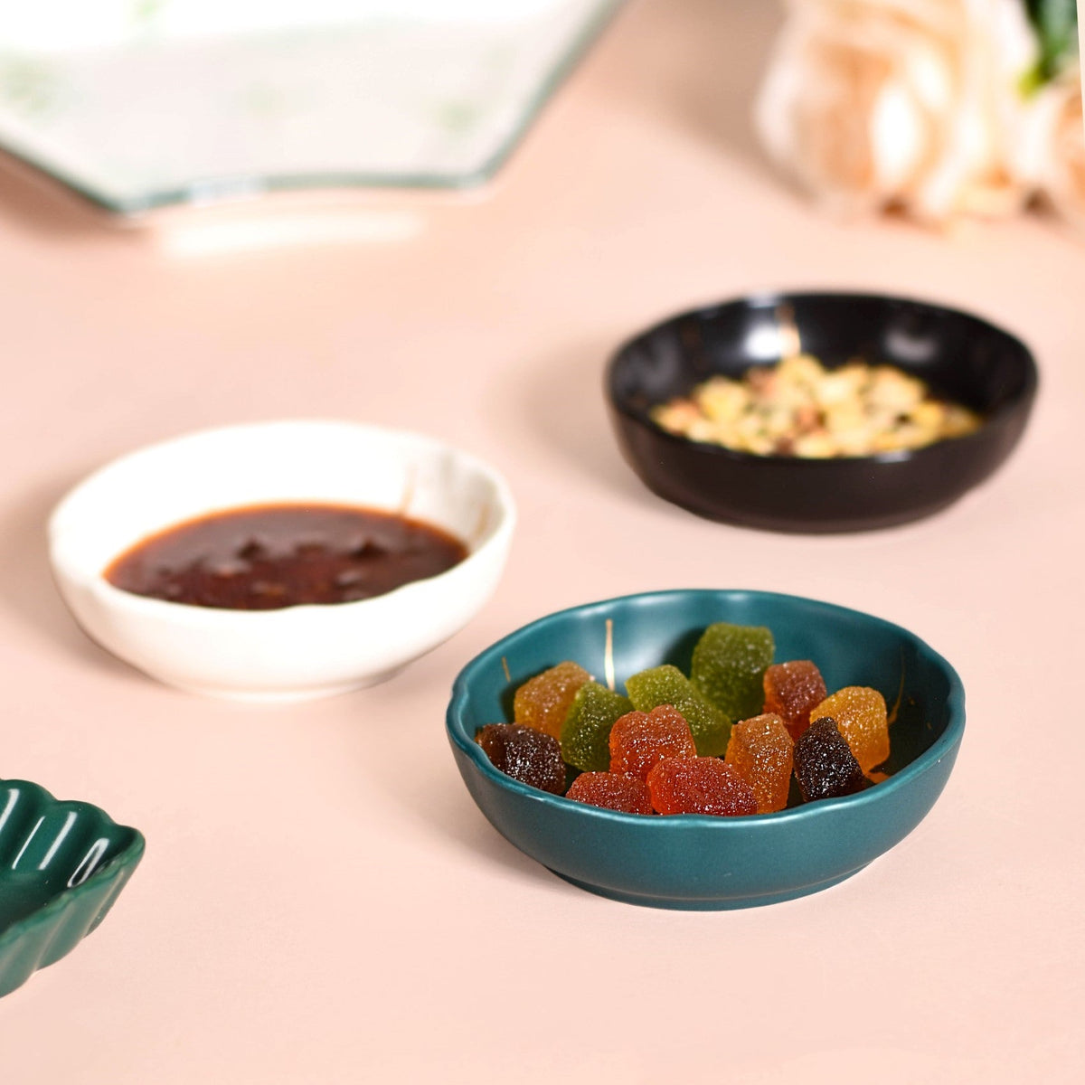 Small Side Plate Nestasia