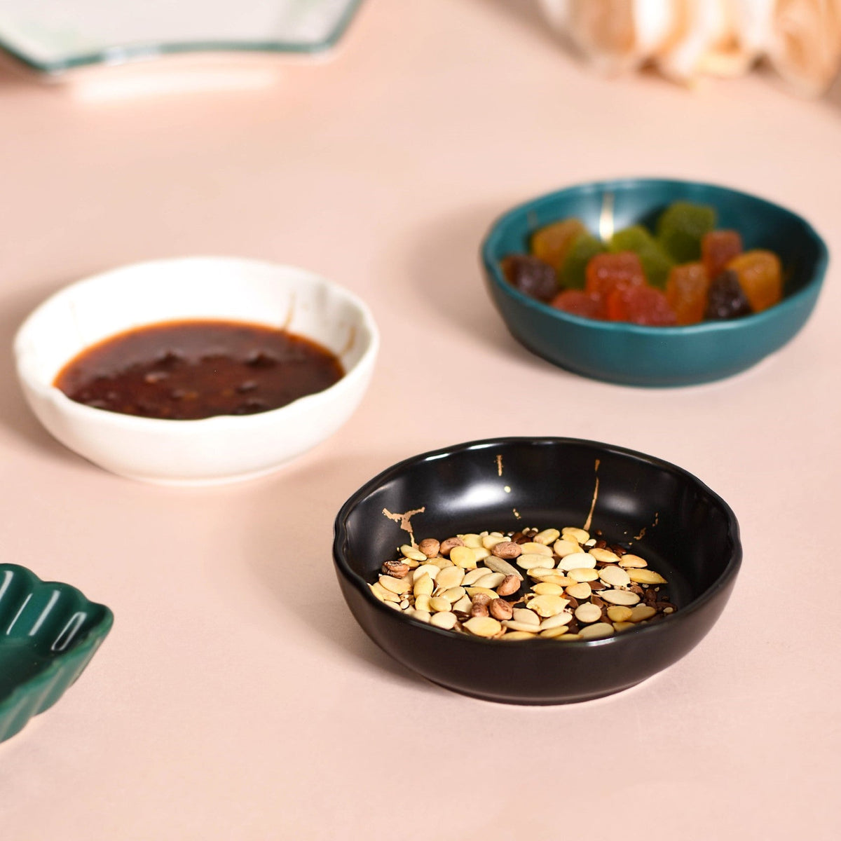 Small Side Plate Nestasia