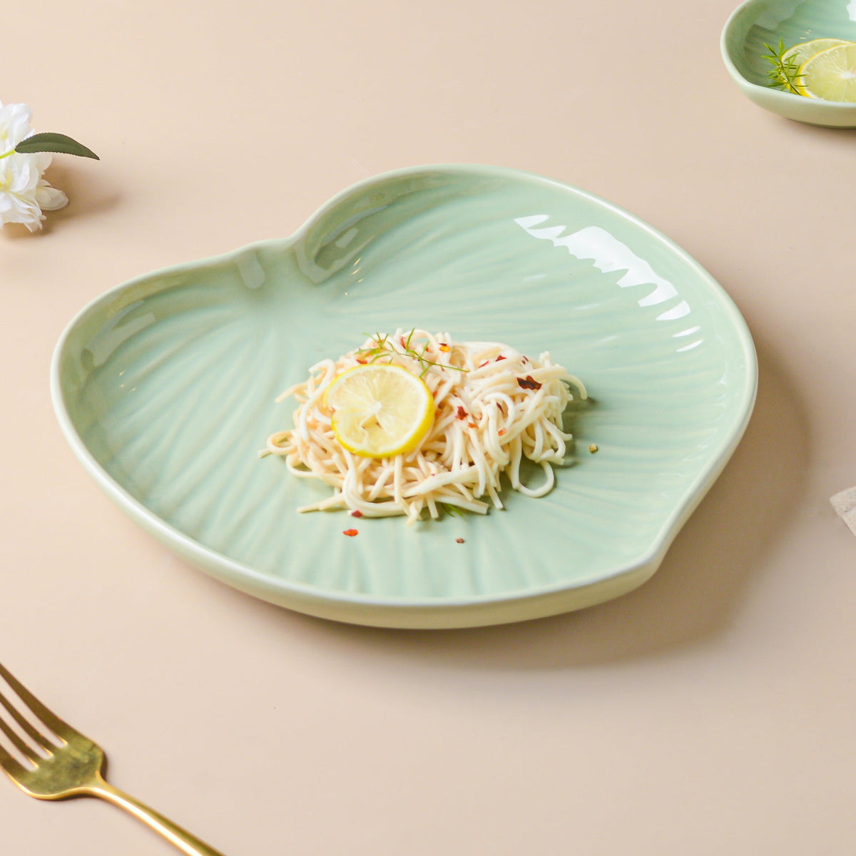 Taro Leaf 30 Piece Dinner Set For 6 Nestasia
