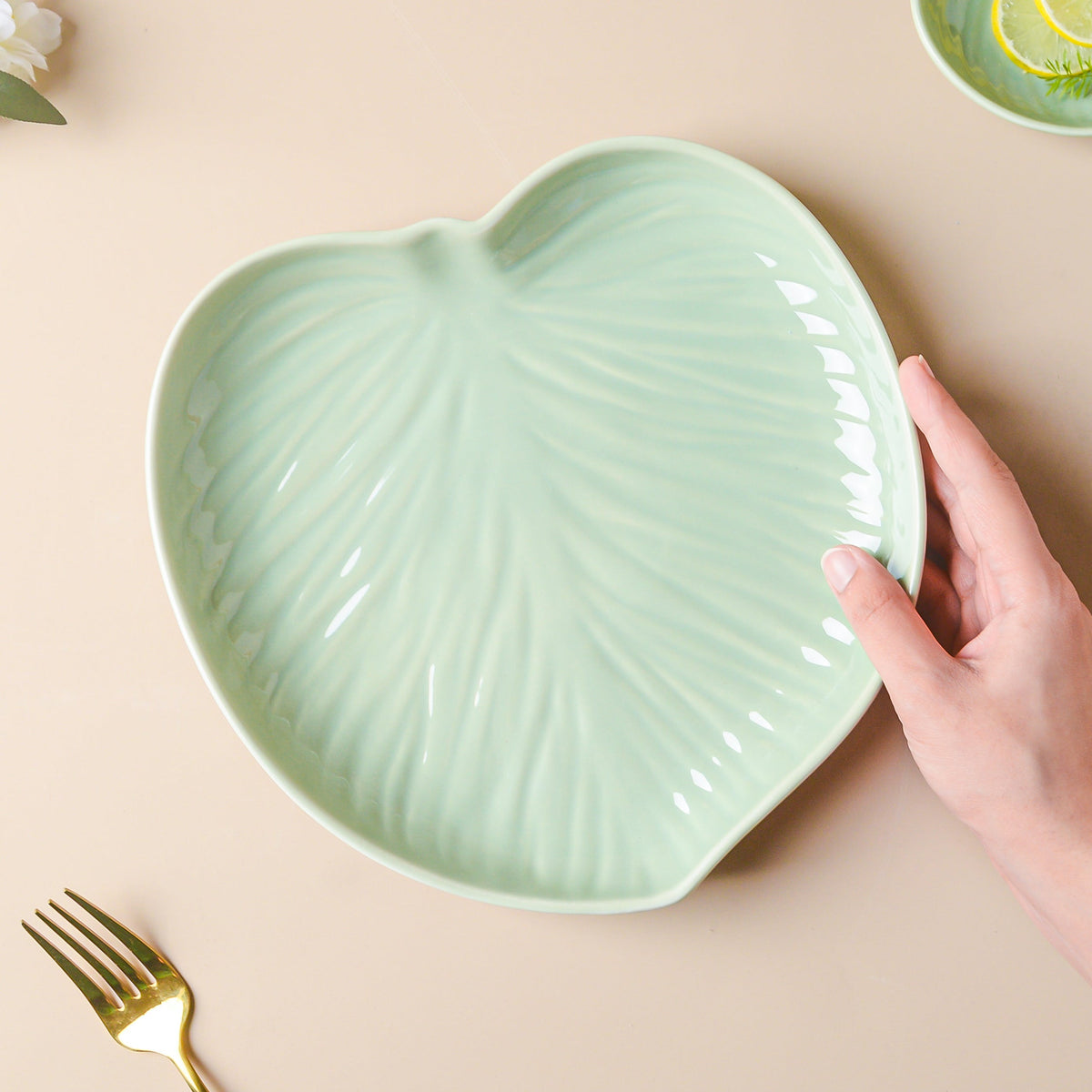 Taro Leaf 30 Piece Dinner Set For 6 Nestasia