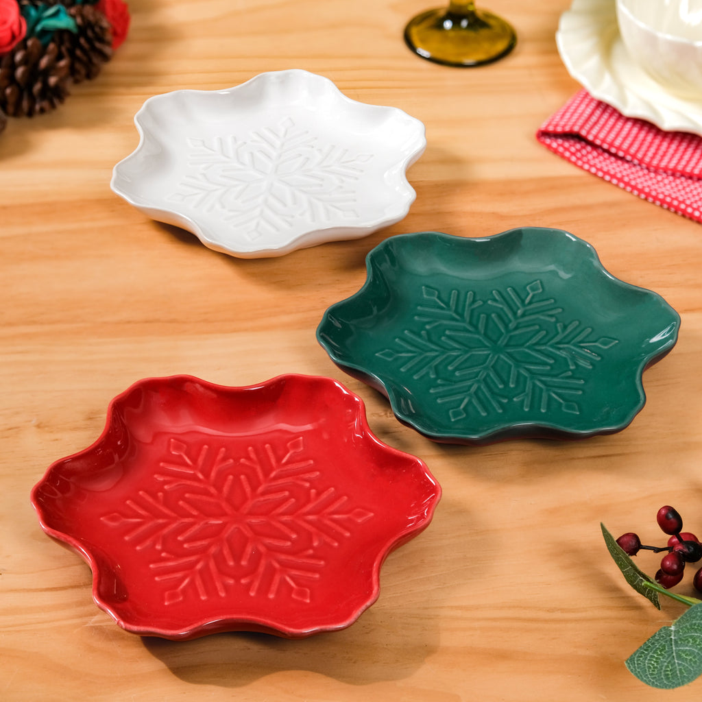 Set Of 3 Snowflake Ceramic Snack Plates Nestasia