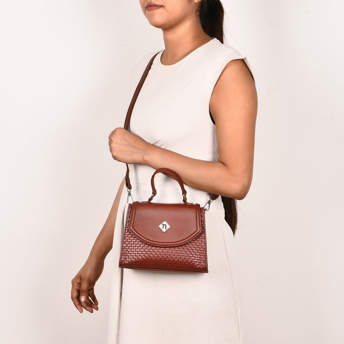 Soi Brown Handbag With Sling Strap Nestasia