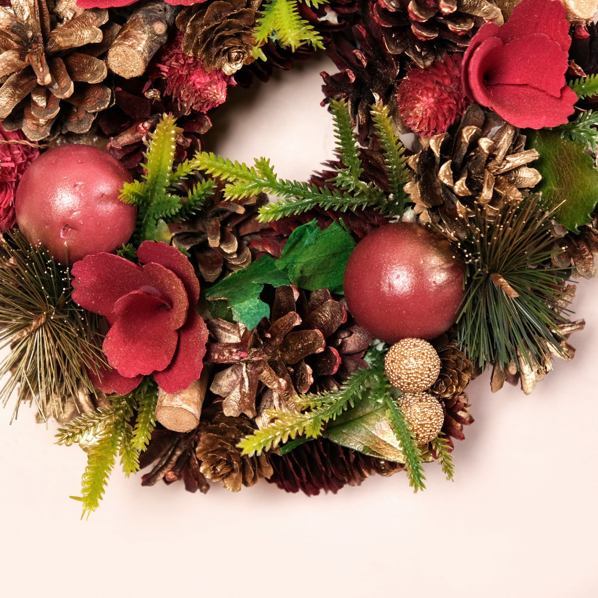 Scarlet Winter Wreath For Seasonal Wall Decor Nestasia