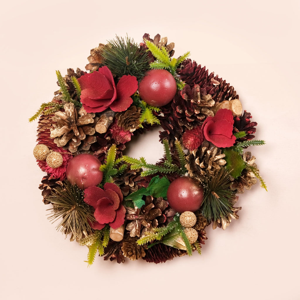 Scarlet Winter Wreath For Seasonal Wall Decor Nestasia