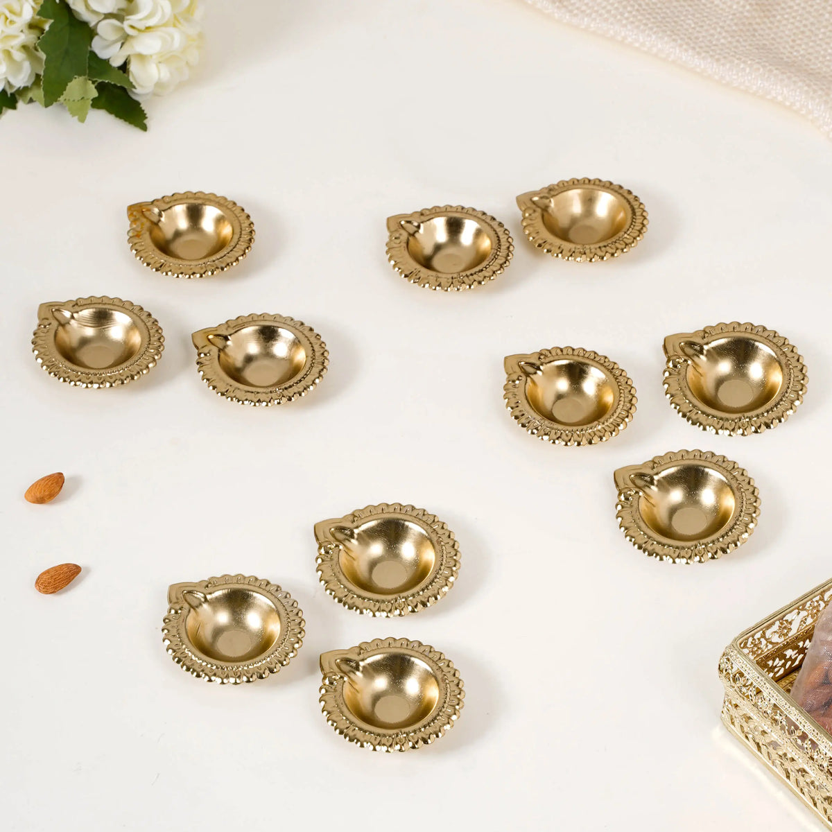 Decorative Tea Light Holder Gold Metal Reusable Set Of 11 Nestasia