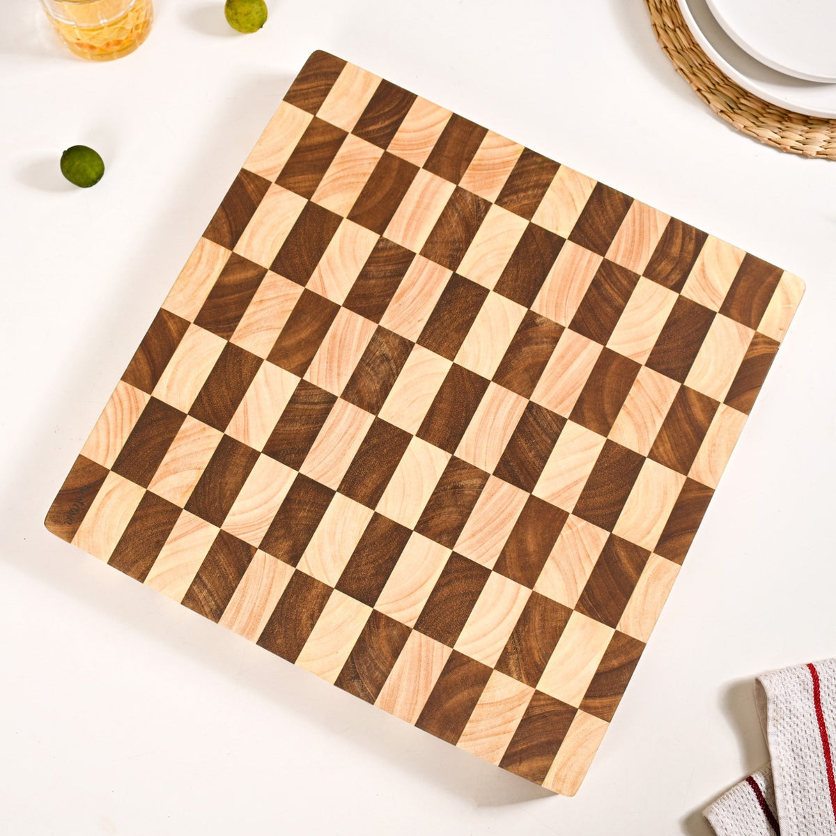 Checkered Wooden Thick Chopping Board Nestasia