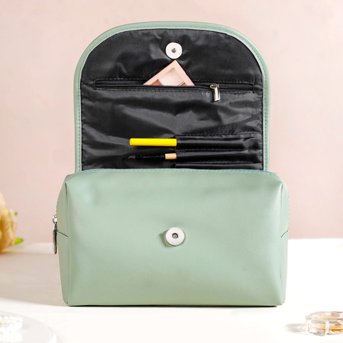 Multicompartment Travel Makeup Pouch Mint Green Nestasia