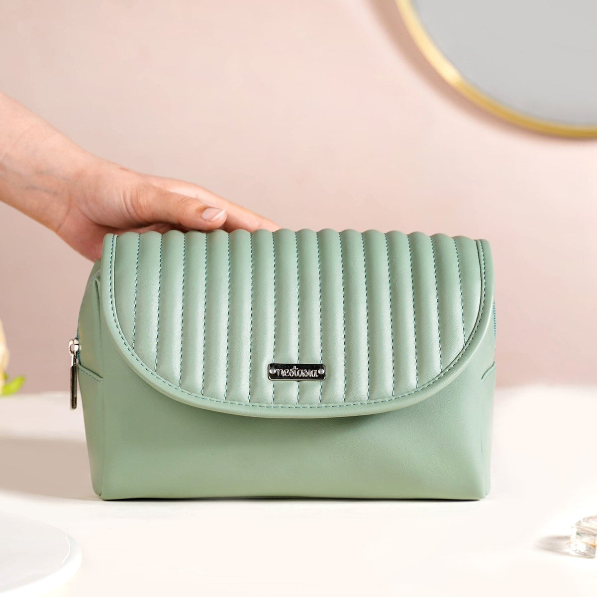 Multicompartment Travel Makeup Pouch Mint Green Nestasia
