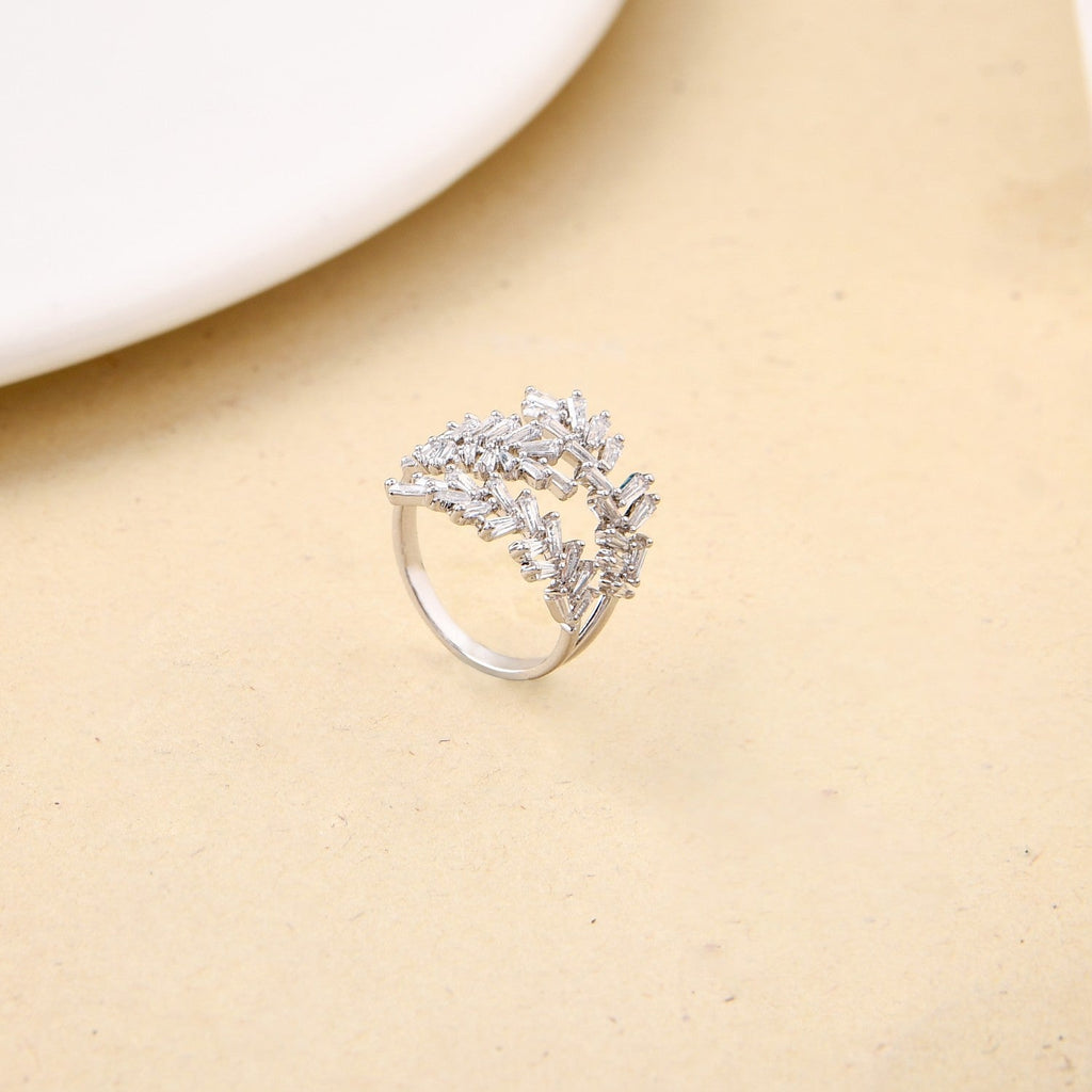 Twilight Wreath Baguette Ring Nestasia