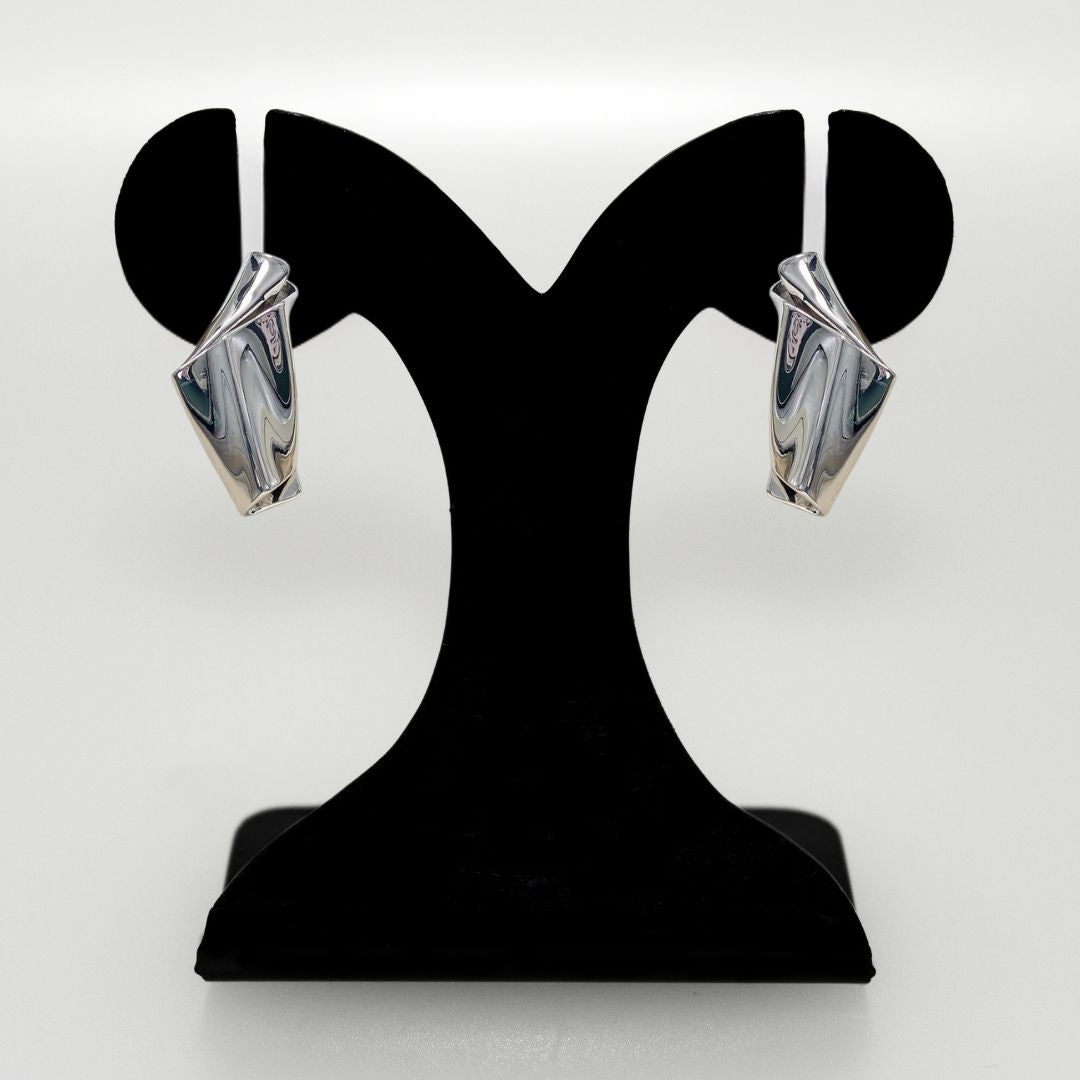 Twisted Form Drop Earrings Silver Nestasia