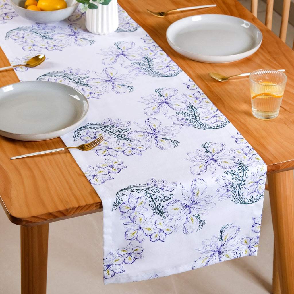 Verde Luxe Table Runner Nestasia