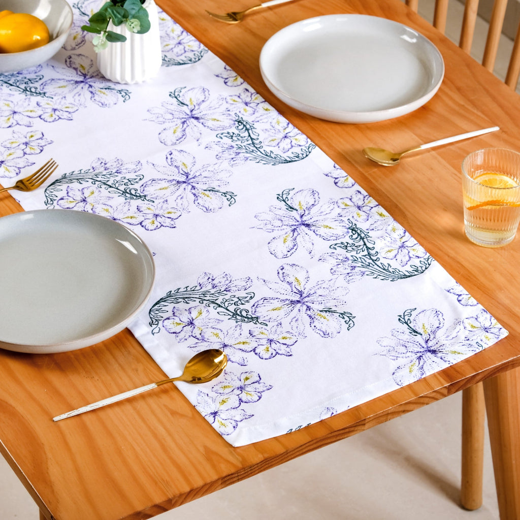 Verde Luxe Table Runner Nestasia