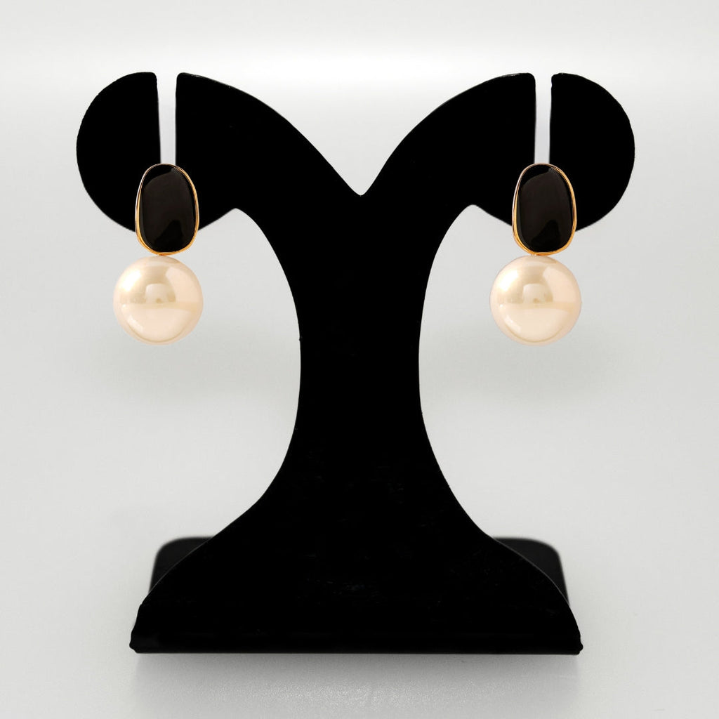 White And Black Pearl Earrings Nestasia