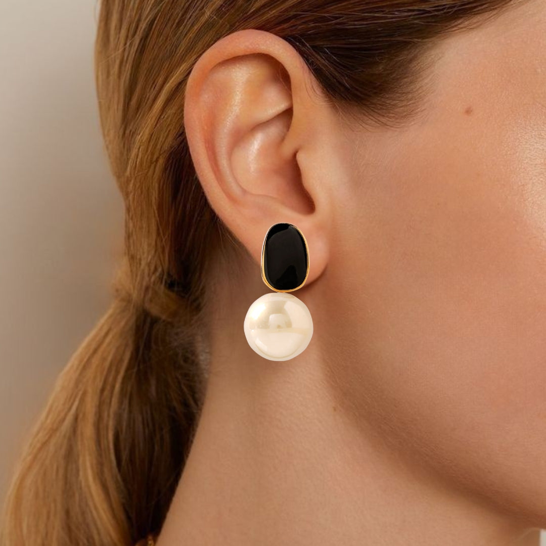 White And Black Pearl Earrings Nestasia