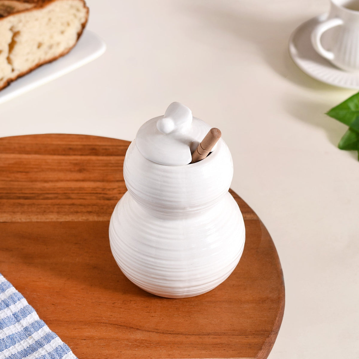 White Honey Pot With Wooden Dipper 350ml Nestasia